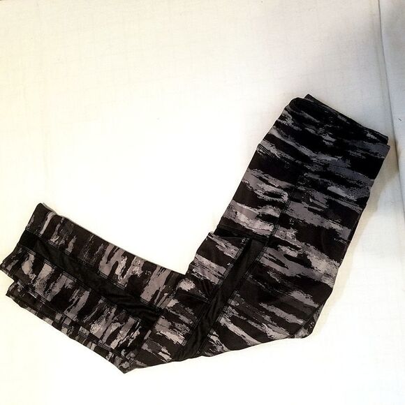 90 degree reflex small activewear - Picture 3 of 8